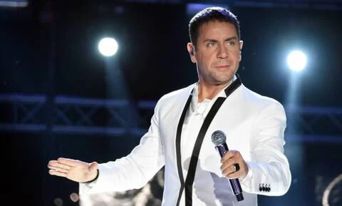 Αγριο ξύλο στο κέντρο που τραγούδαγε ο Μαζωνάκης – Επεσαν μπουνιές (βίντεο)